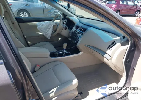 2013 Nissan Altima 2.5 S из США, поврежденный, VIN 1N4AL3AP2DC124094